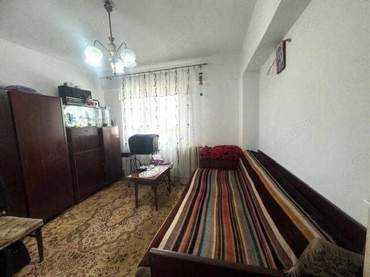 Apartament 3 camere decomandat zona Zahana - 8