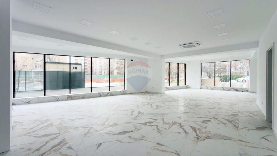 Spațiu comercial 200mp | 2025 | ROI 10% | Vitrina 9ml | 13 Septembrie - 1