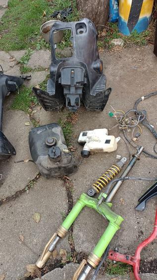 Diferite piese scuter suzuki vezi pozele pret difera - 5