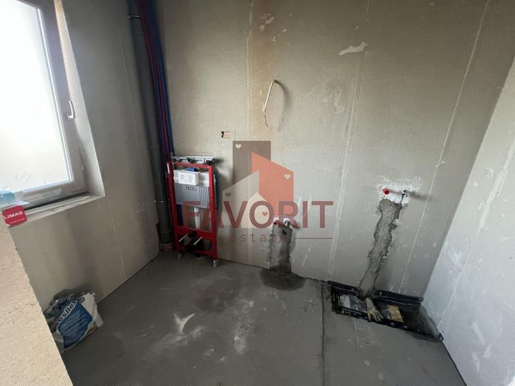 Casă individuală cu 5 camere cu Canalizare în Giroc