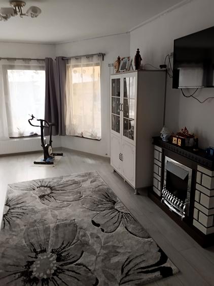 Casa de vanzare , - 2