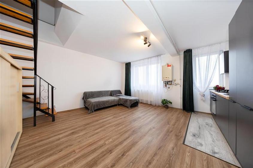 Vanzare apartament 2 camere, central , cu scara interioara Comision 0% - 1