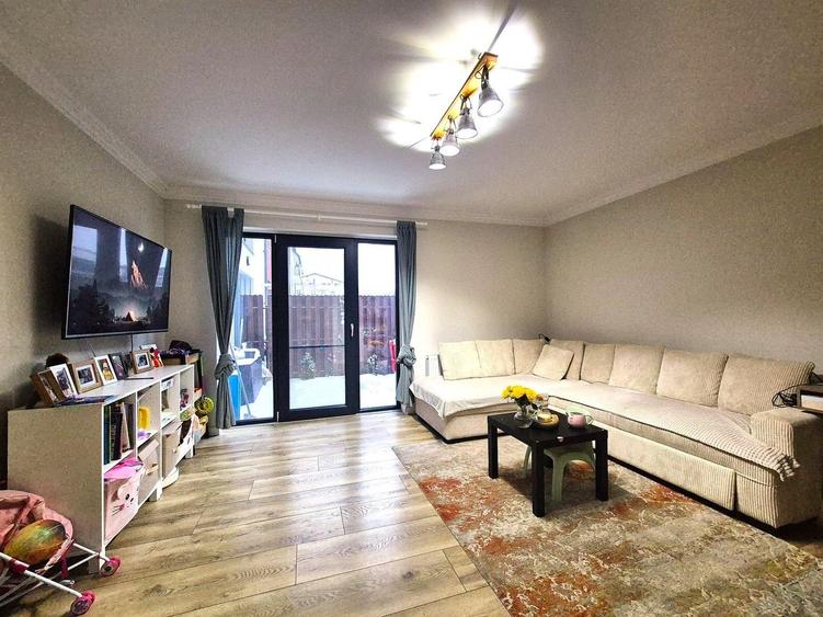 Zona Coresi, 2 camere ,59 mp,  cu grădină proprie și  loc de parcare. - 2