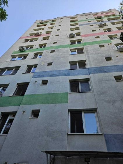 OCAZIE  75.500 E-APARTAMENT 2 CAMERE EMIL RACOVITA (BERCENI ) STRADAL - 1