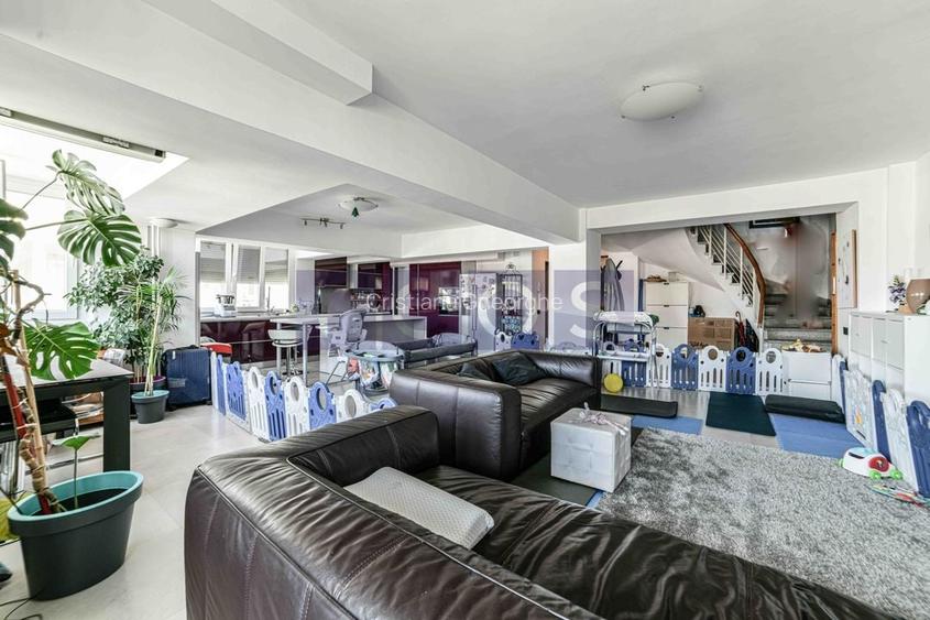 Apartament cu 5 camere decomandat, mobilat în Decebal Apartament cu 5 camere decomandat, mobilat în Decebal