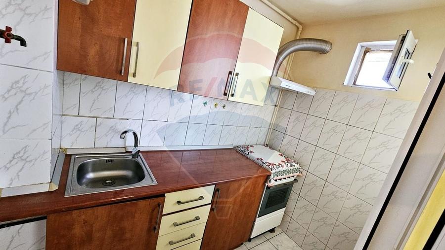 GARSONIERA  decomandata, cu priveliste  - DE VANZARE- BV/  str Traian! - 7