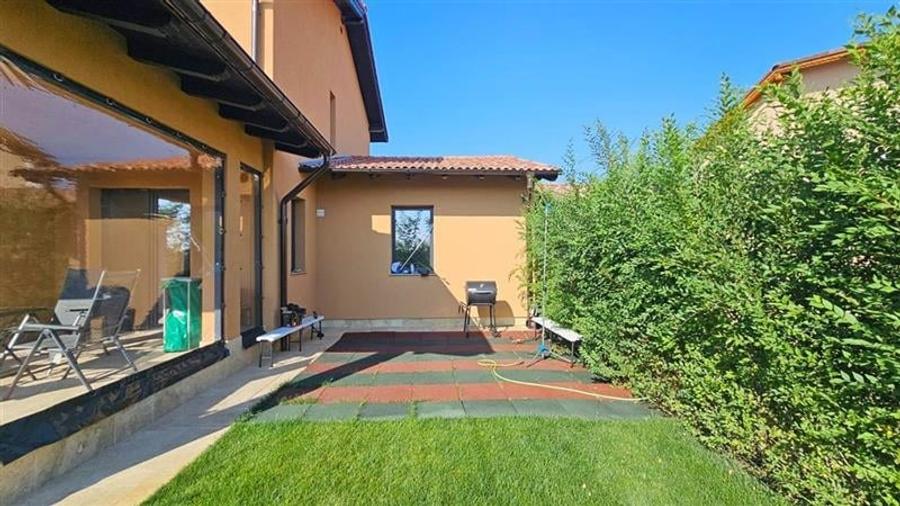 Vila in Cartierul Primaverii, Sacalaz, COMISION 0% - 24