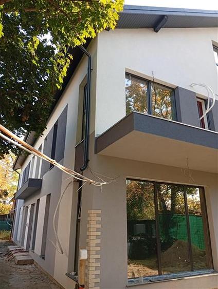 Vila Bucurestii Noi centrul Modal Straulesti metrou Trusesti - 1