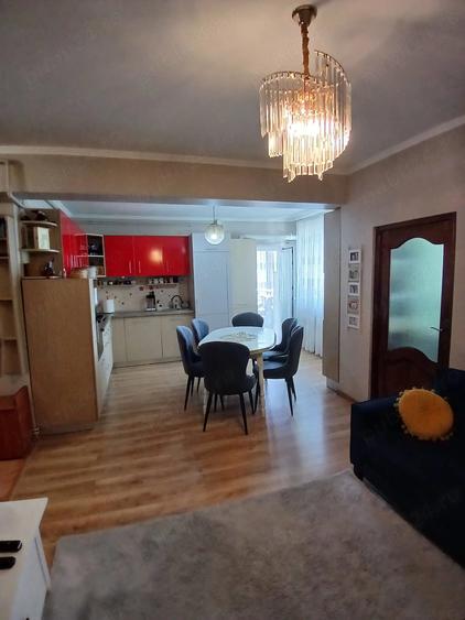 Apartament cu 4 camere decomandat în Gheorgheni