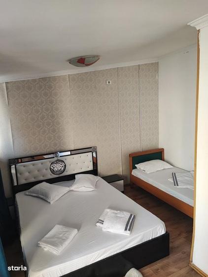 Inchiriez imobil zona Ramuri Tei cu 7 camere - 7