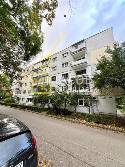 Apartament cu 2 camere decomandat, mobilat în Central