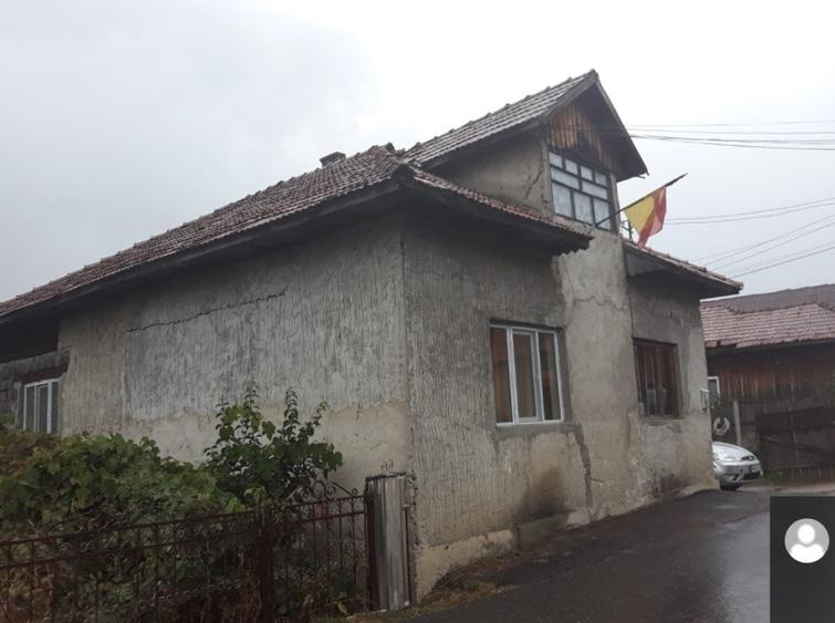 Casă individuală cu Teren 803 Mp în Susenii Bârgăului