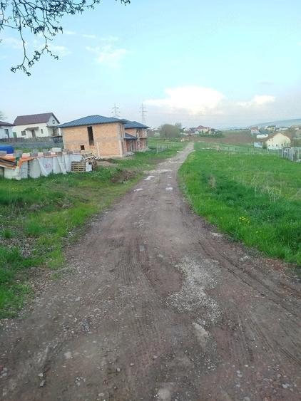 Teren de 530 mp, în Nazna