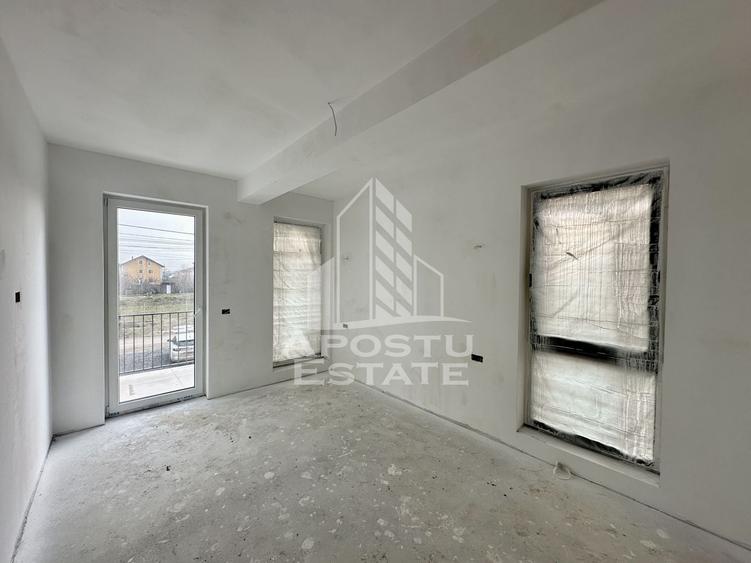 Apartament cu 3 camere decomandat în Dumbrăvița