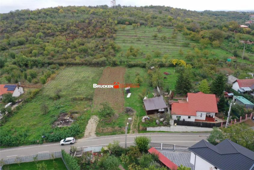 Teren de 2400 mp, în Central