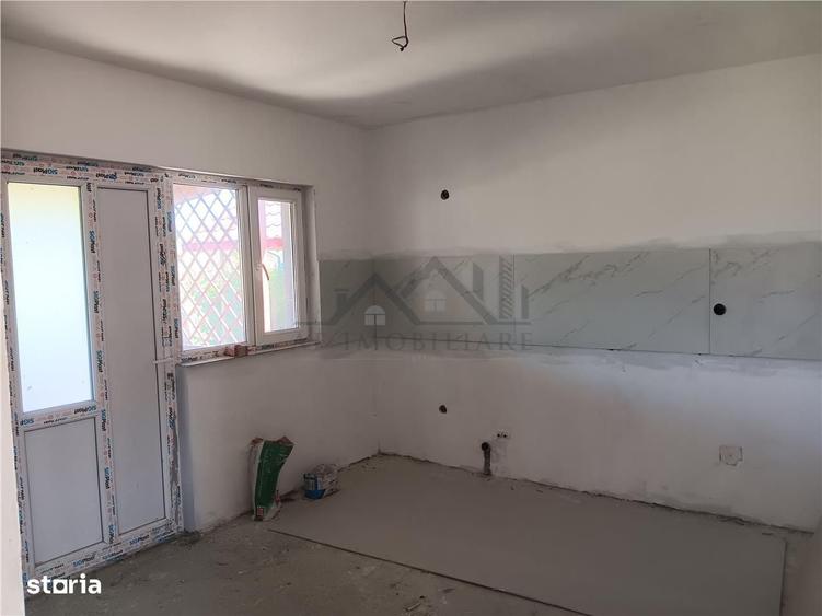 Casă cu 4 camere în Țuțora