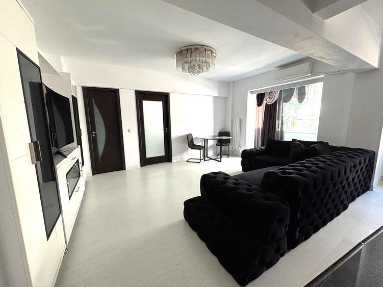 Apartament cu 2 camere semidecomandat, mobilat în Calea Victoriei