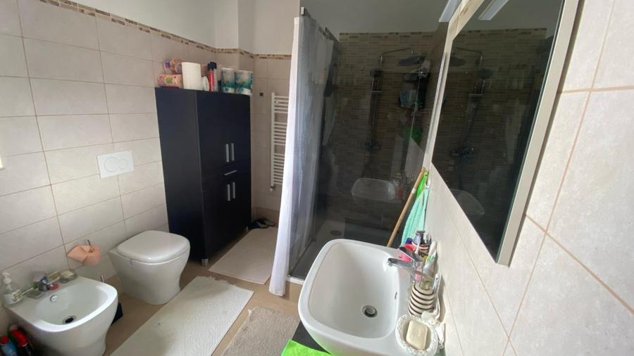 Casă individuală cu 5 camere cu Teren 1017 Mp în Bascov