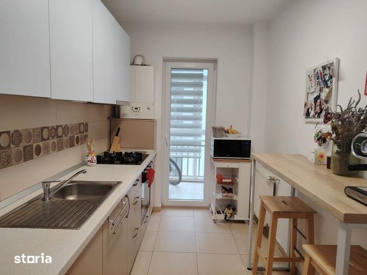 Apartament cu 3 camere + loc de parcare zona Aparatorii Patriei - 3