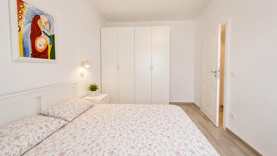 Apartament cu 2 camere semidecomandat în Giroc