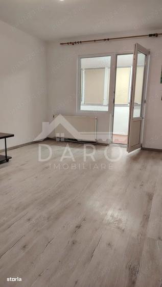 Apartament cu 3 camere decomandat în Tudor