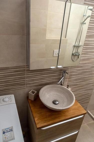 Apartament cu 2 camere decomandat în Dumbrăvița