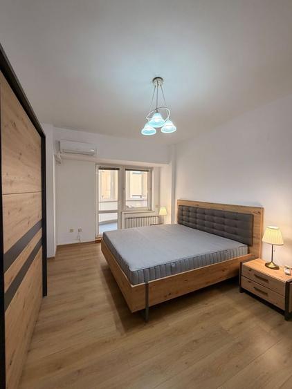Apartament cu 3 camere decomandat, mobilat în Nordului