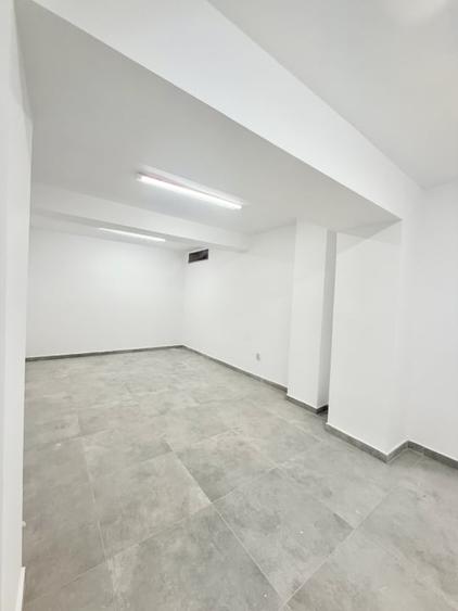 Spațiu comercial, de 80 mp, în P-ța Romană