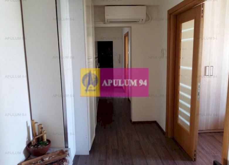 Apartament cu 4 camere decomandat în Vitan