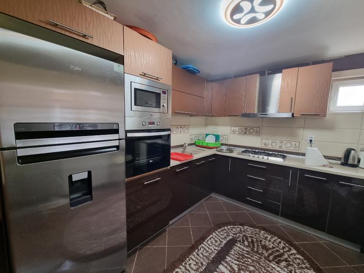 Vila de inchiriat 5 camere Sisesti-Vatra Noua - 8