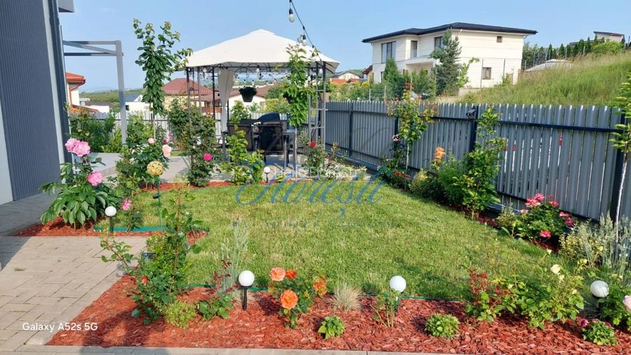 Casa duplex, ultrafinisata 4 camere, 3 bai, 117mp utili, 220mp teren, zona Iris Casa duplex, ultrafinisata 4 camere, 3 bai, 117mp utili, 220mp teren, zona Iris