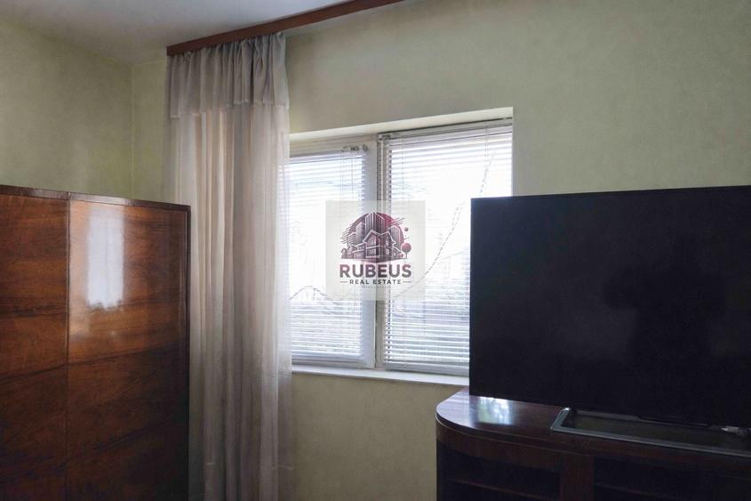 Casa cu personalitate in Calomfirescu – spatiu, liniste si teren gener - 13