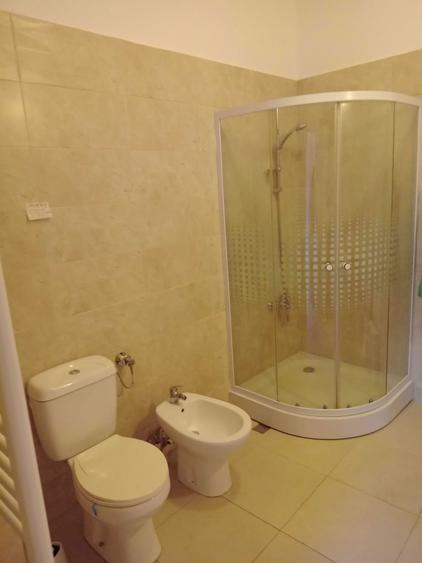 Inchiriez spatiu comercial ultracentral ultramodern cu parcare - 8