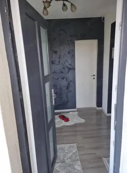 A 35 Proprietarul vinde casa amenajata ,mobilata ,utilata ,nou , Margineni Bacau, 90 mp cu teren - 7