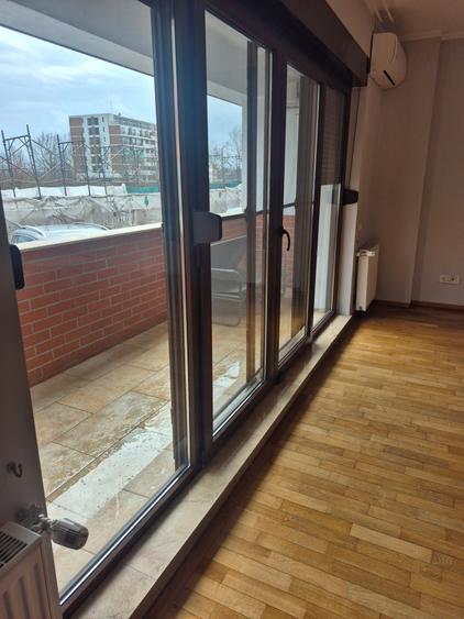 3 camere decomandat, bloc 2010, metrou , pereti interiori din caramida - 13