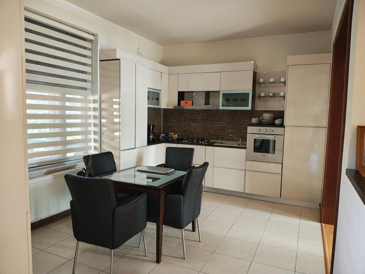 TARGOVISTE-PRISEACA vila spatioasa, garaj, teren 1000 mp - 15