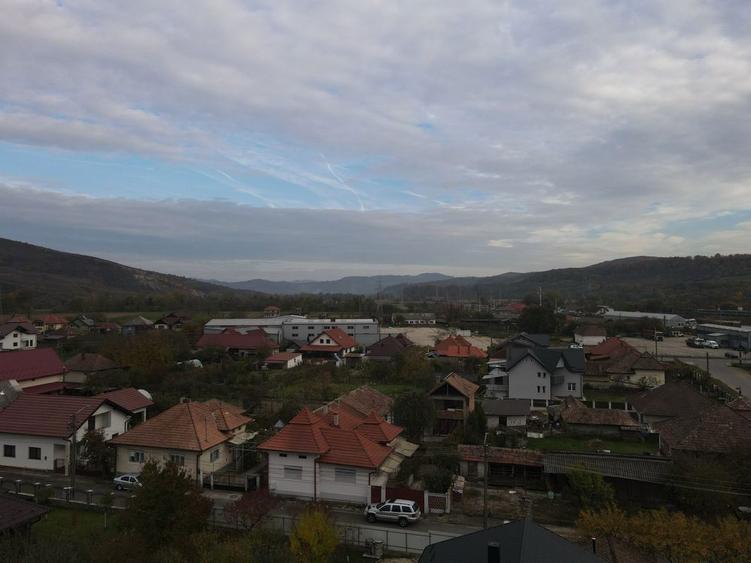 Vand casa in jibou, str Trandafirilor, suprafata totala de 907mp - 2