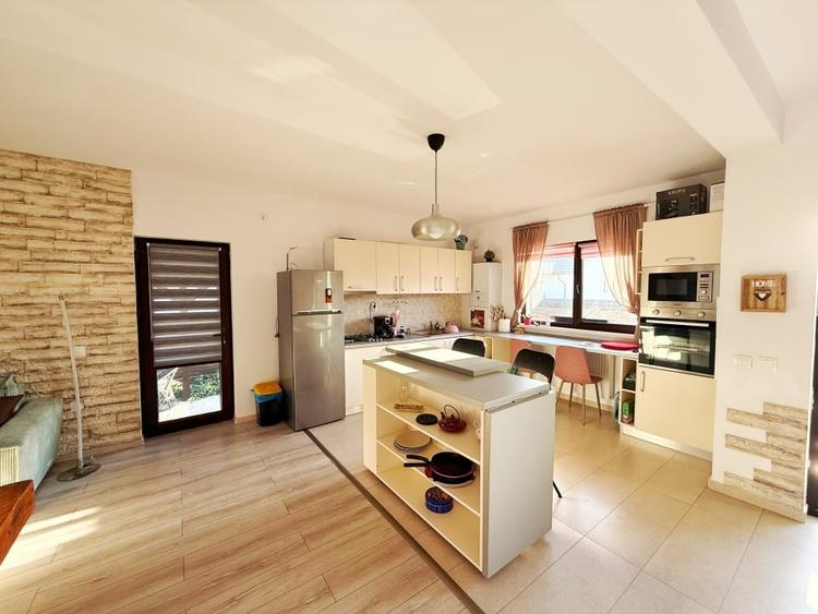 Casa ta cu gradina, la pret de apartament! - 3