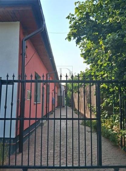 MEHALA - INDIVIDUALA - 5 CAM - 3 BAI - RENOVATA - CENTRALA - CURTE - 7