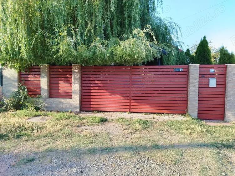 Vand casa sat Traian, mobilata, dotata cu panouri fotovoltaice, pre? 124 900euro - 3