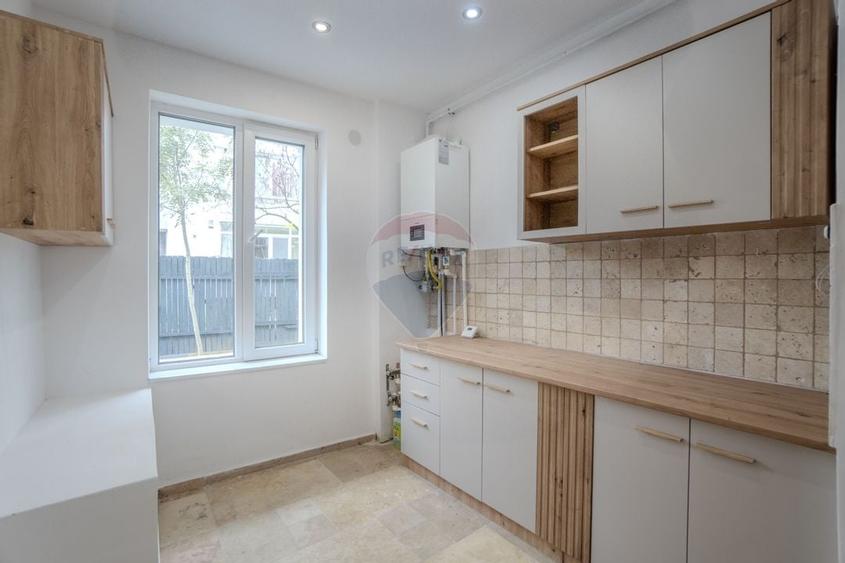 COMISION 0 | Birou modern si luminos la casa cu gradina privata - 4