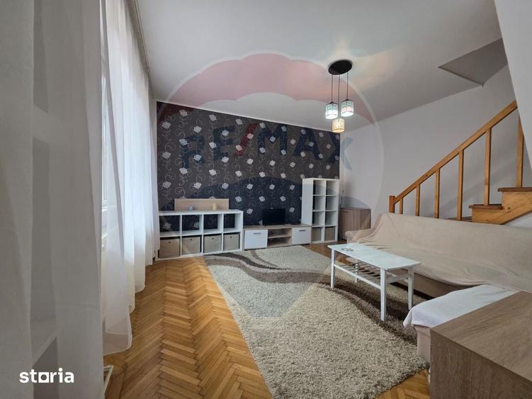 Apartament cu 3 camere de vanzare in zona Central - 1