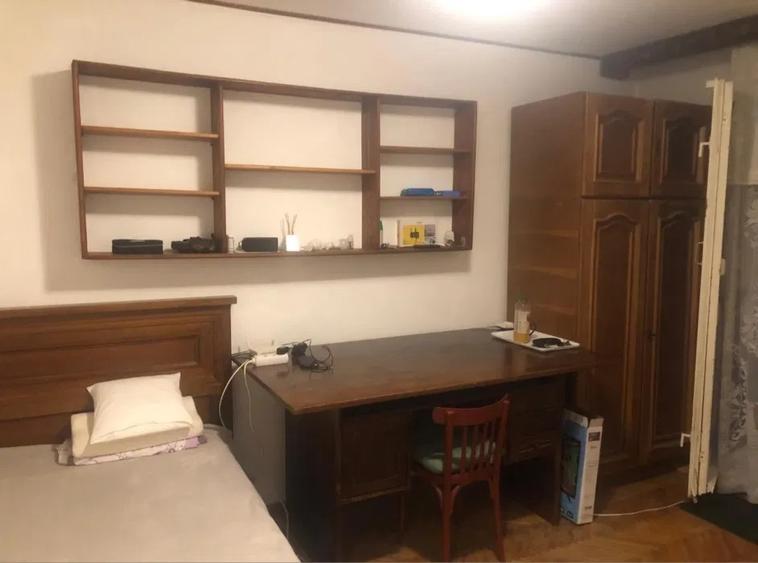 Apartament cu 1 camera, etajul 1/10, zona Podu Ros - 3