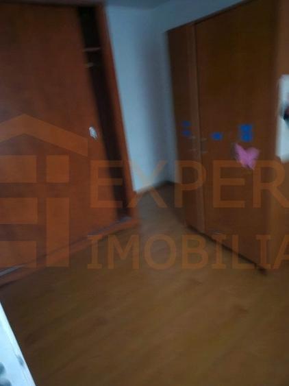 Casa situata in zona Trocadero, Constanta - 12