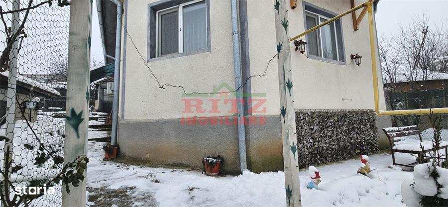 CASA DE VANZARE CU GARAJ,ZONA BOLD - 1