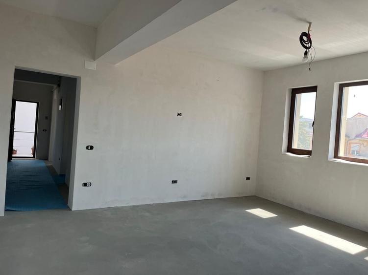 Dacia - Școala 12 apartament in vila 3 camere 96 mp - 1
