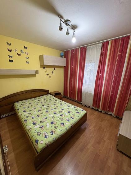 Inchiriez 2 camere Miron Costin - 3