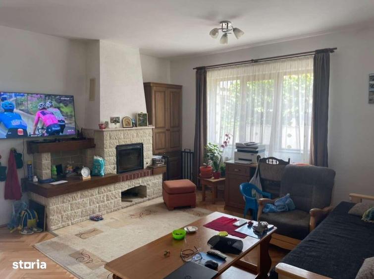 Casa NOUA 6 camere 7 bai teren 1.300 mp ,panouri foto-voltaice Orlat - 2