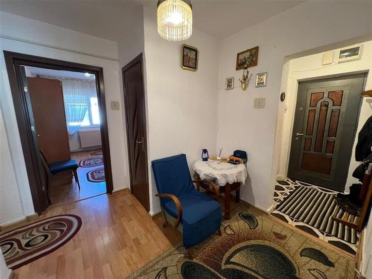 Apartament cu 3 camere decomandat - 70 mp - Zona Adriatica, Str. Aleea Visinului - 6
