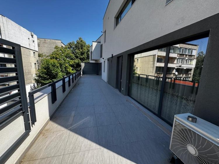 AP 4 CAMERE CU TERASĂ 83,6 MP | BLOC NOU 2020 CU LIFT | ETAJ 2/3 BULEVARD - 2